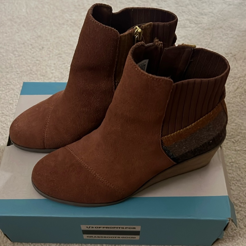 TOMS Brown Sock Wedge Boot, Size 6.5